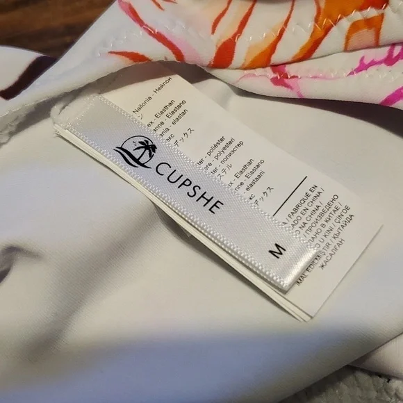 Cupshe Floral and Stripes One Piece Swimsuit Size Medium - Picture 6 of 7